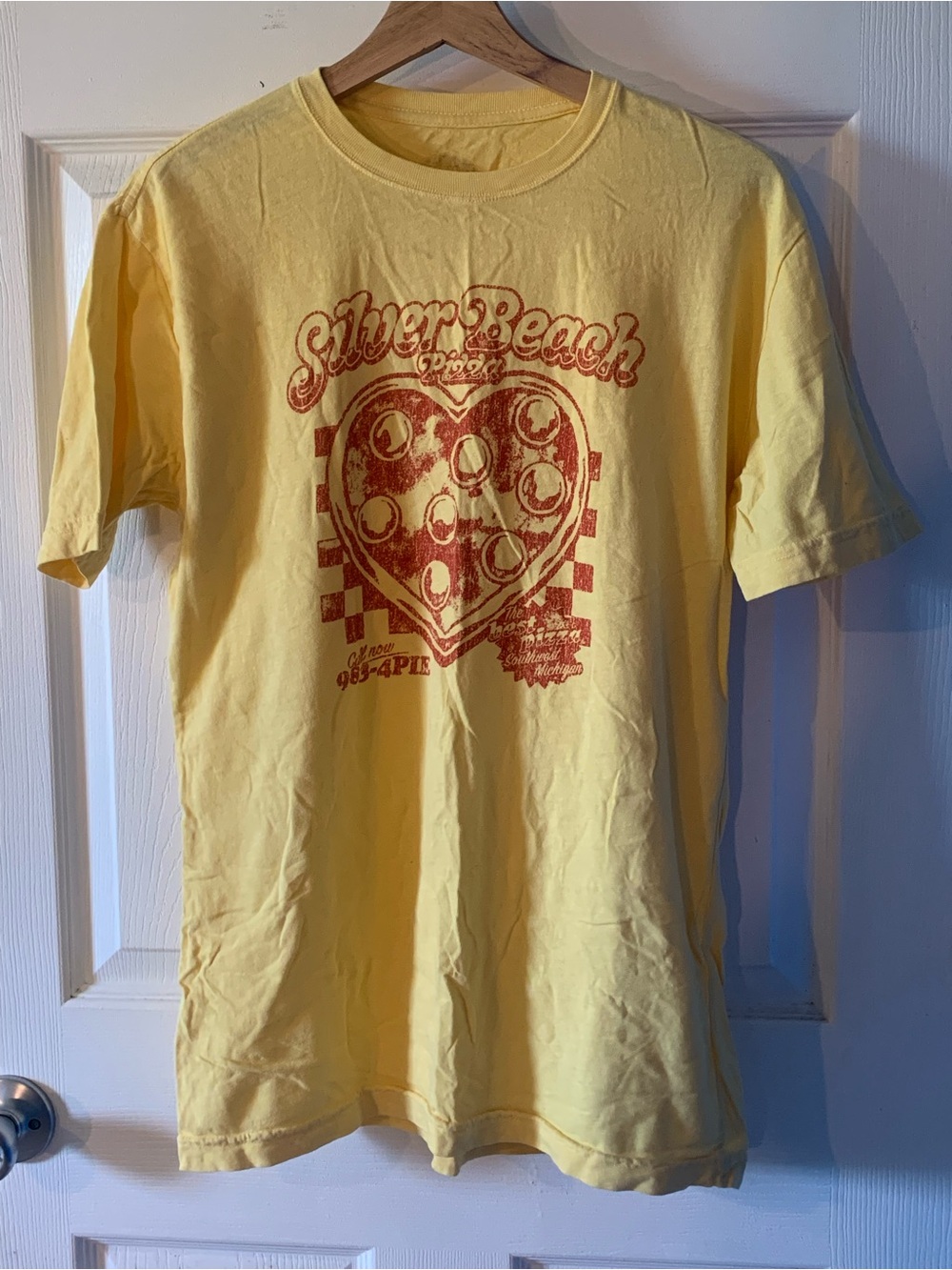 Vintage Silver Beach Pizza Graphic Tee - Red on Yellow Men’s Small